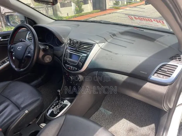 Hyundai Accent 2014 White · Photo 1