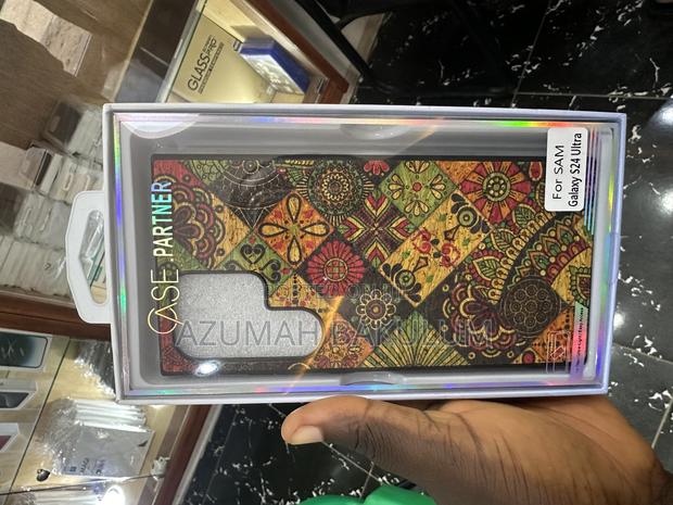 Samsung Galaxy S24 Ultra Mandala Art Design Case · Photo 5