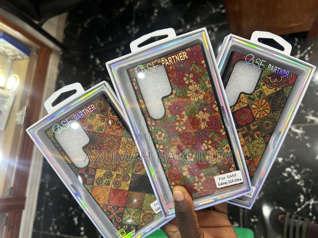 Samsung Galaxy S24 Ultra Mandala Art Design Case · Photo 4