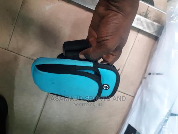 Original Fone Holder For Jogging At Cool Price · Photo 7