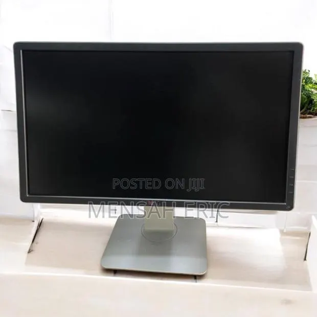 24" Dell Ultrasharp Monitor · Photo 1