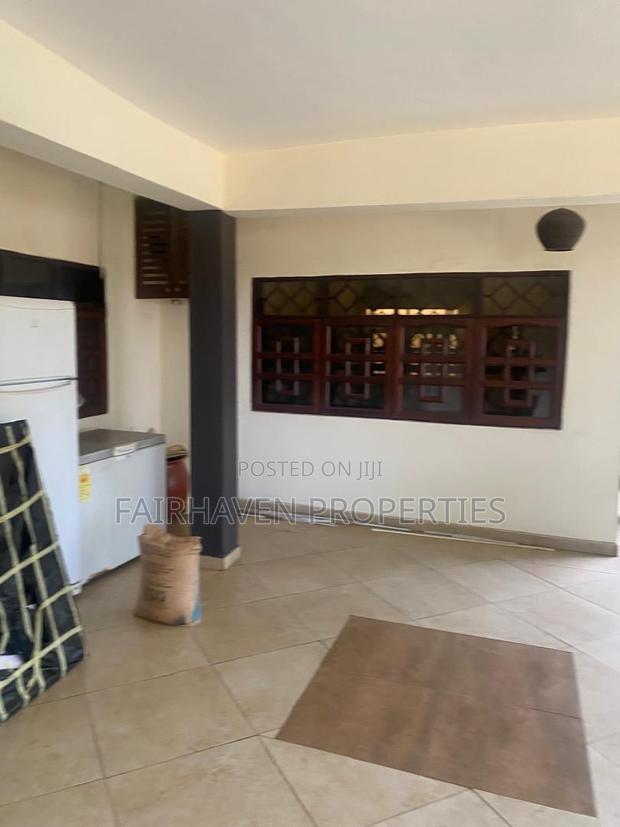 6bdrm House in Cantonment, Cantonments for rent · Photo 8