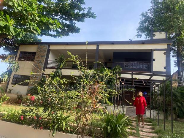 6bdrm House in Cantonment, Cantonments for rent · Photo 3