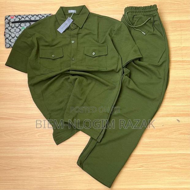 High Quality Top N Down Available in Stock · Photo 1