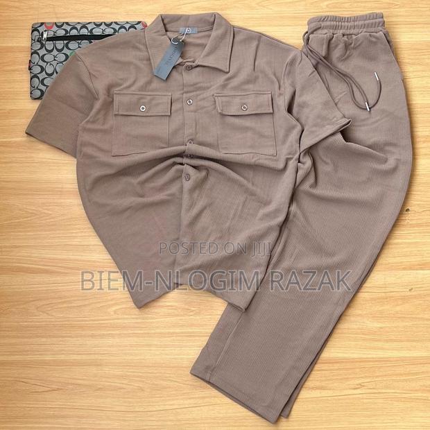 High Quality Top N Down Available in Stock · Photo 4