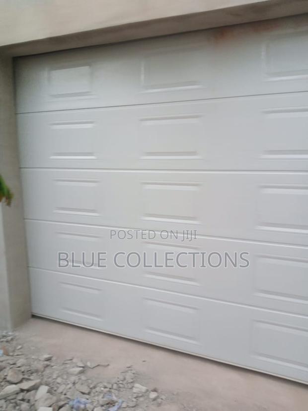 Automated Garage Door · Photo 1