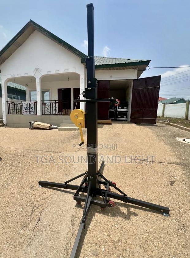 Line Array Speaker Crank Stand 6m Lift Tower · Photo 1