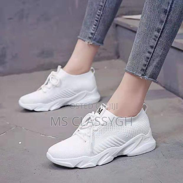 Women Breathable Casual Couple Sports Running Walking Shoes · Photo 1