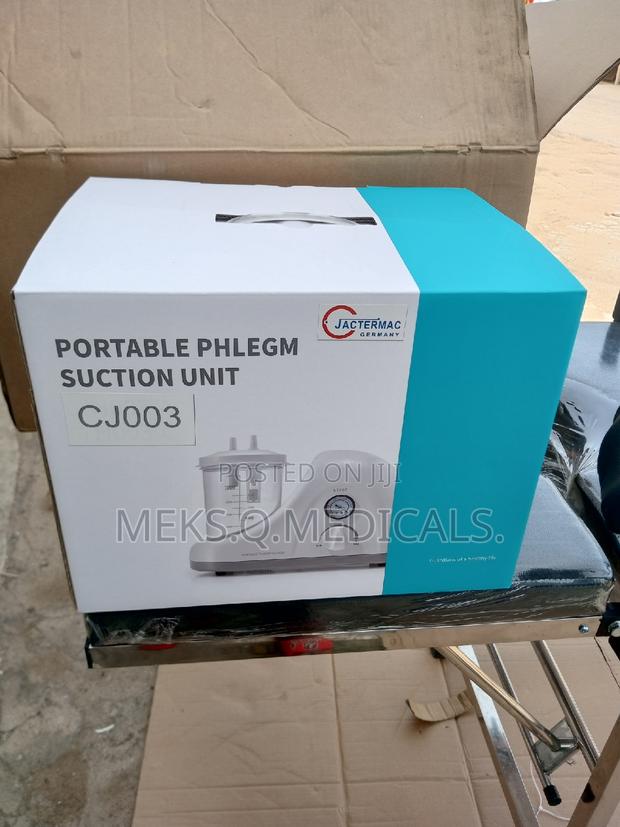 Portable Suction Machine · Photo 2