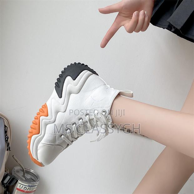Canvas New Thick-Soled Versatile Sports and Leisure Shoes · Photo 1