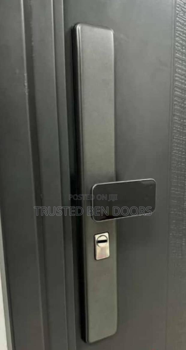 Classic Security Door Handle · Photo 1