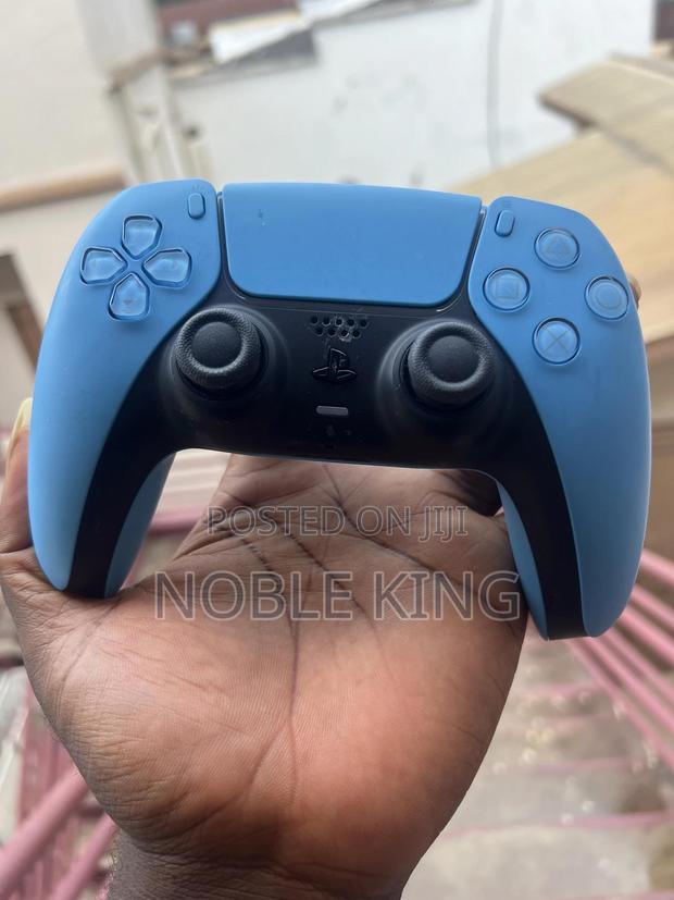 Ps5 Original Controllers · Photo 3