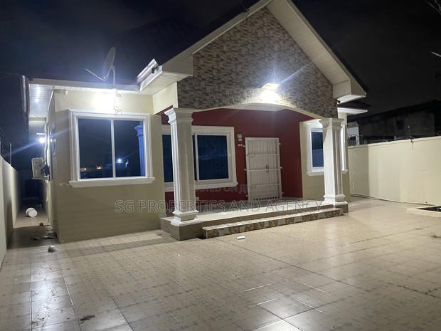 3bdrm Apartment in Spintex for rent · Photo 2