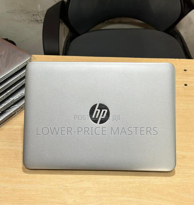 New Laptop HP EliteBook 820 G3 8GB Intel Core I5 SSD 256GB · Photo 2