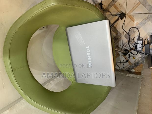 New Laptop Toshiba Satellite C50 3GB Intel Core 2 Duo HDD+SSD 250GB · Photo 5