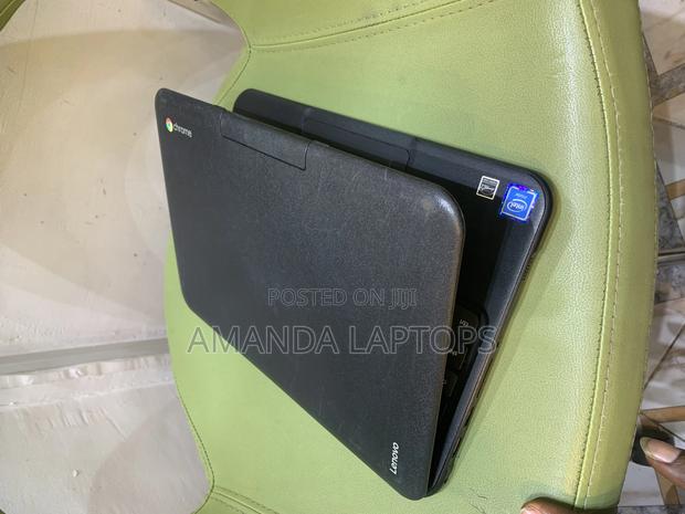 New Laptop Lenovo Chromebook C330 4GB Intel Xeon SSD 32GB · Photo 1