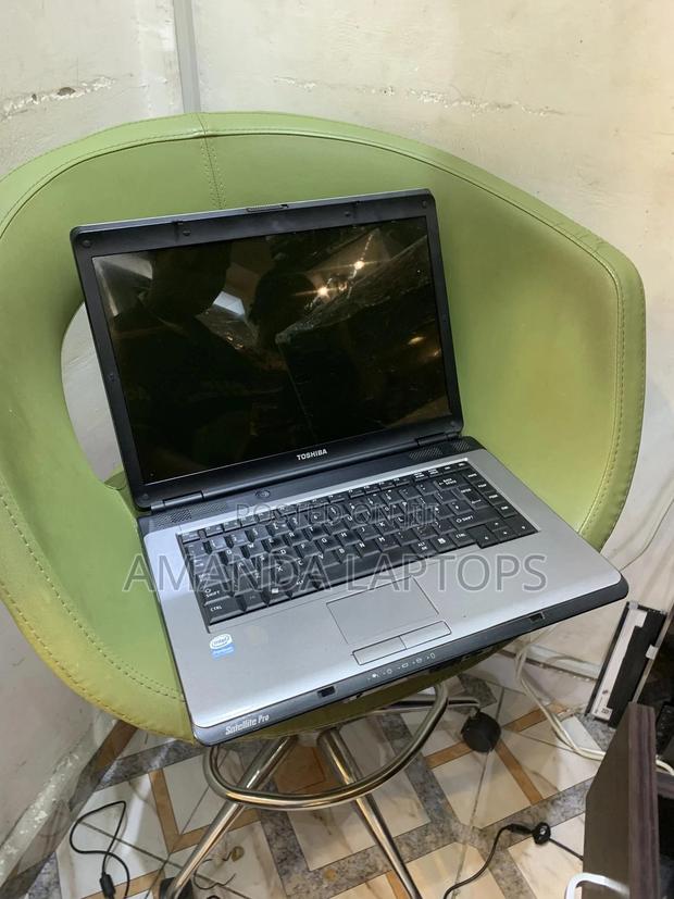 New Laptop Toshiba Satellite C50 3GB Intel Core 2 Duo HDD+SSD 250GB · Photo 1