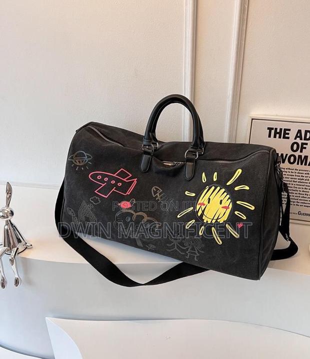 Original Canvas Material Duffle Bag · Photo 2