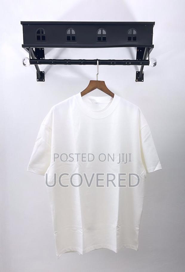 Unisex Non-Fading Plain T-Shirts · Photo 8