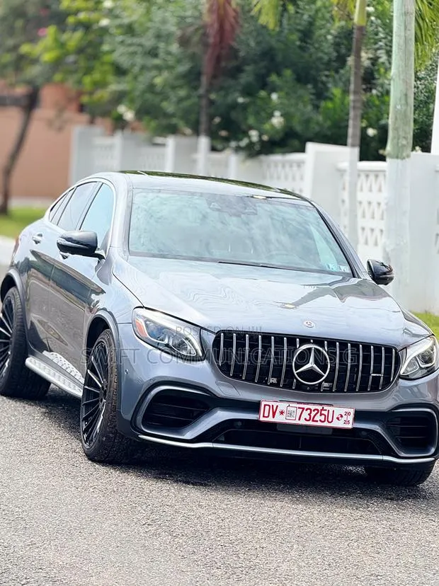 Mercedes-Benz GLC-Class 2018 Silver · Photo 1
