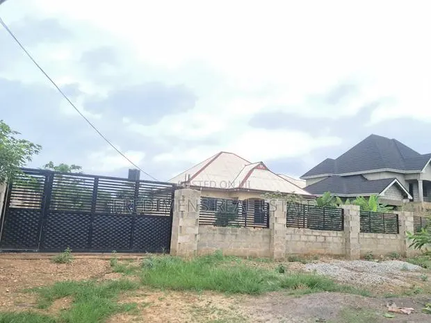 4bdrm House in Fredimens Real, Atwima Kwanwoma for sale · Photo 1