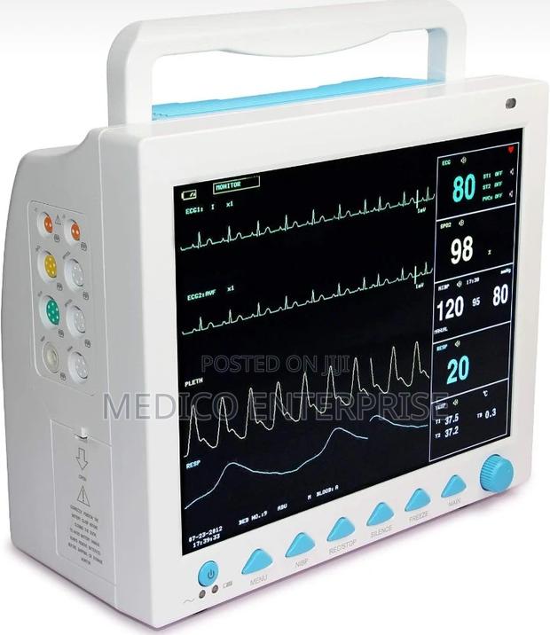 ICU Patient Monitor · Photo 1
