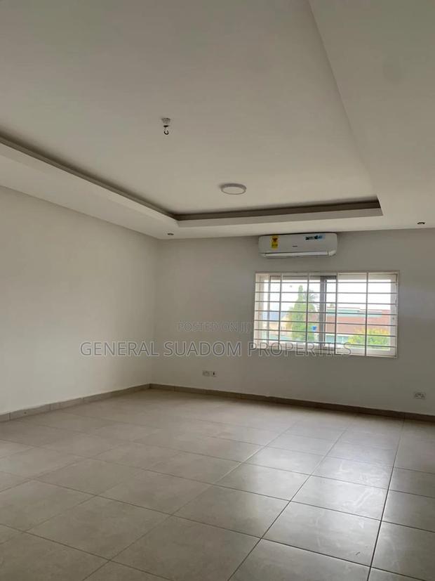 4bdrm Duplex in Suadom Properties, Spintex for rent · Photo 7