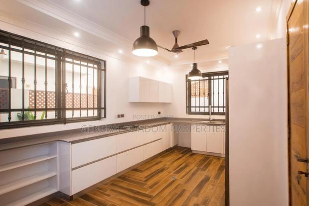 4bdrm Duplex in Suadom Properties, Baatsona Total for rent · Photo 3