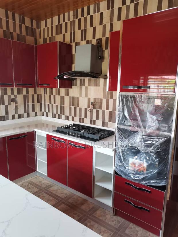 Advance Kitchen Cabinets and Wardrobe Installation · Photo 3