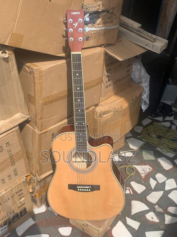 Yamaha Acoustic Guitar · Photo 1