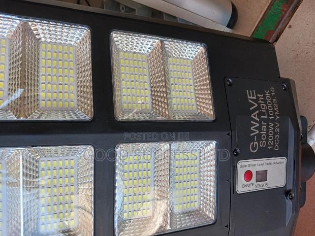 1500w Solar Light + Remote Control + Hanging Bar · Photo 5