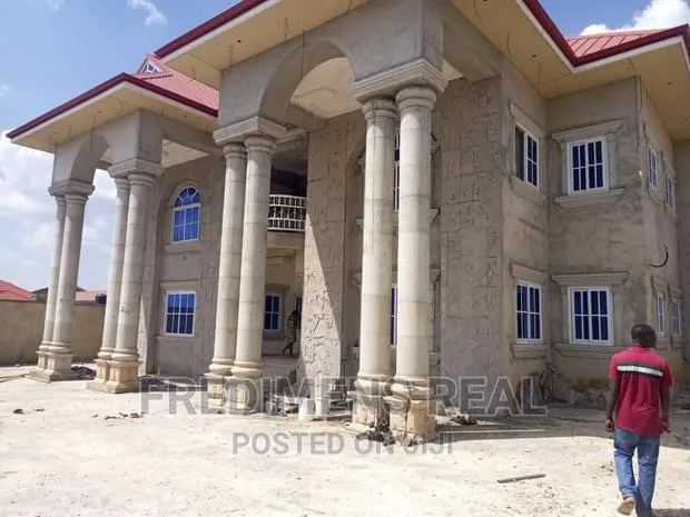 5bdrm House in Fredimens Real, Kumasi Metropolitan for sale · Photo 1