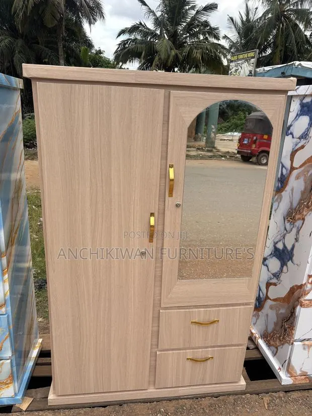Criehn Wadrobe (Cash on Delivery) · Photo 1