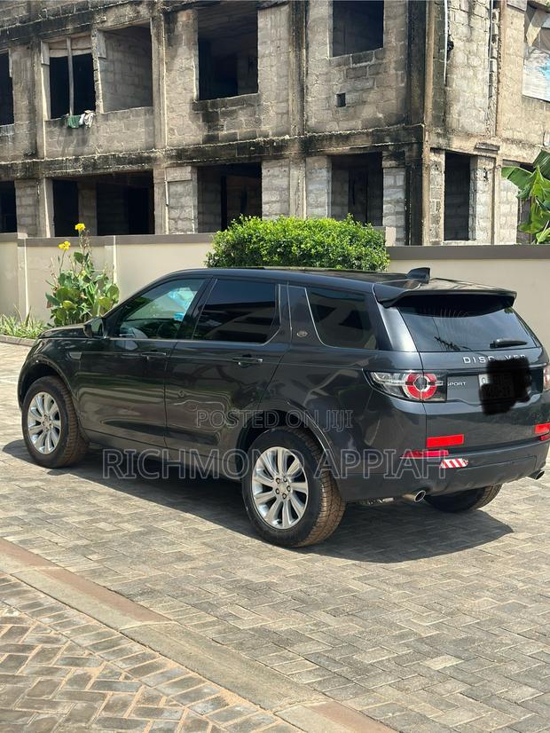 Land Rover Discovery Sport 2019 Gray · Photo 5