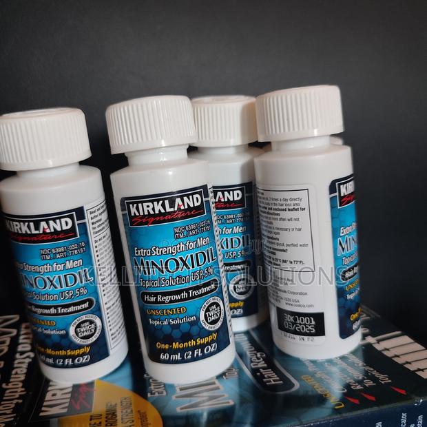 Kirkland Minoxidil Tried and Proven Growth Oil · Photo 1