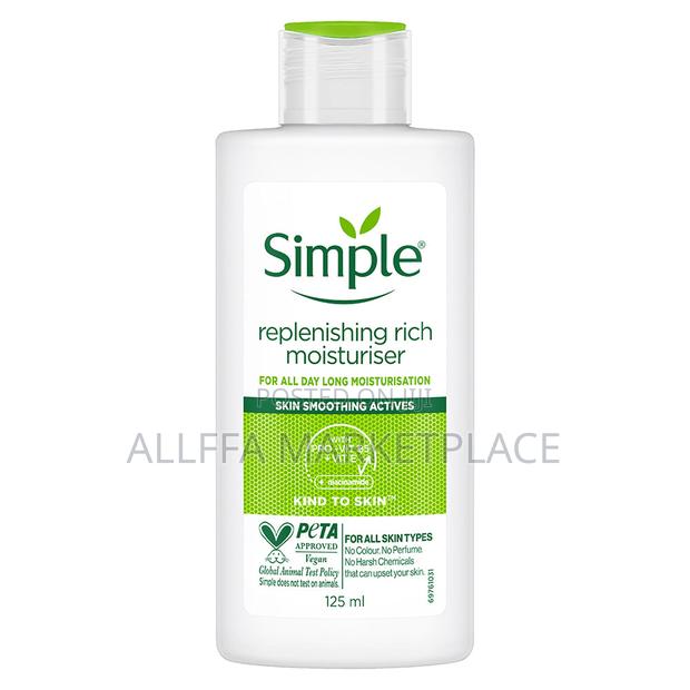 Simple Replenishing Rich Moisturiser 125ml · Photo 2