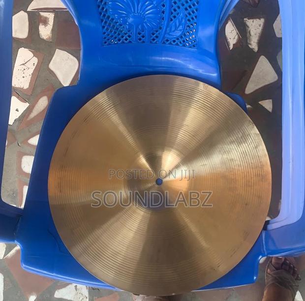 Standard 16inches Crash Cymbal (Gold) · Photo 2