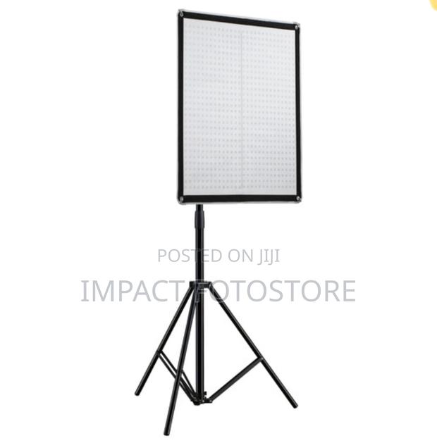 Godox Knowled F200bi Bi-color Led Light Panel (2.1 X 2.1') · Photo 2