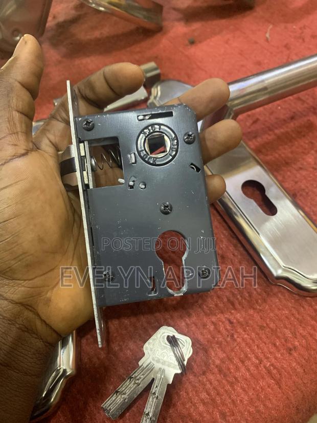 China Flush Door Toilet Lock · Photo 3