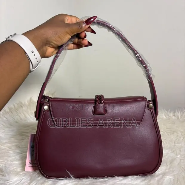 Ladies Bags · Photo 1