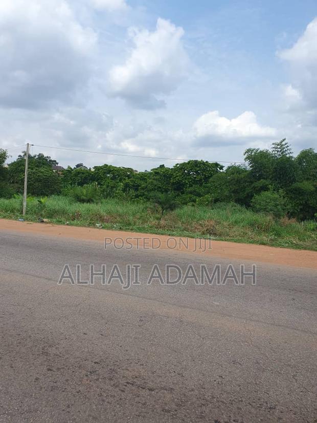 Two of Land for Sale at Santa'si Darko · Photo 1