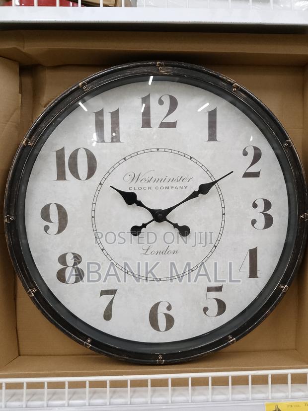 Wall Clock - Gland · Photo 1