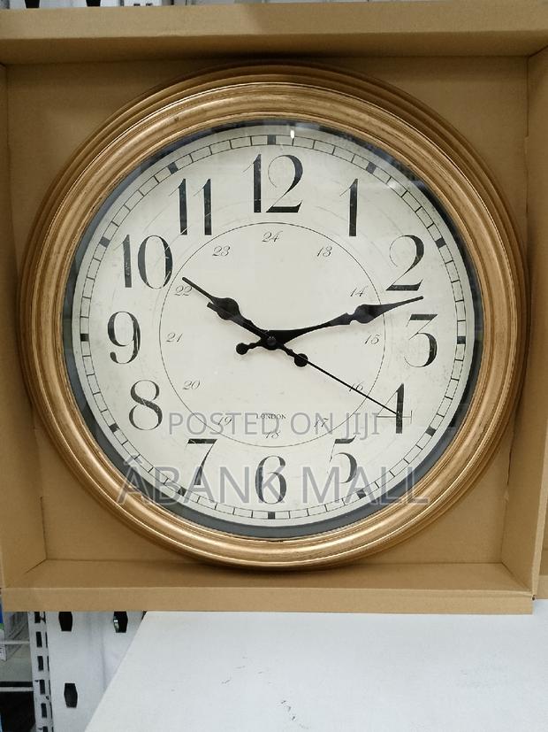 Wall Clock - Gland · Photo 2