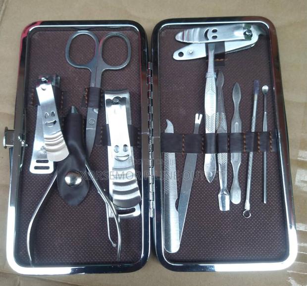 Manicure and Pedicure Set · Photo 1