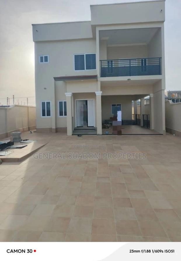 4bdrm Duplex in Suadom Properties, Baatsona Total for rent · Photo 1
