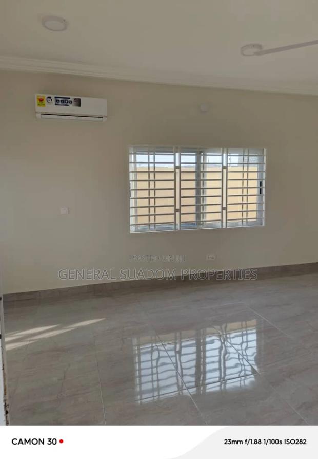 4bdrm Duplex in Suadom Properties, Baatsona Total for rent · Photo 7