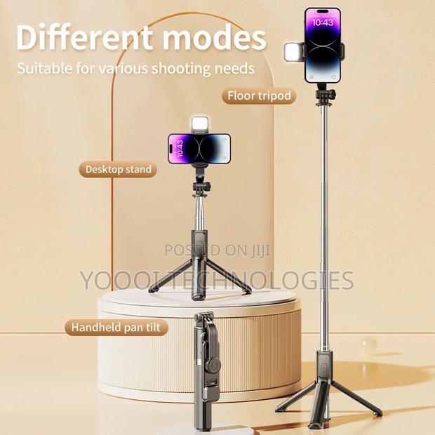 Bluetooth Remote Selfie Stick · Photo 6