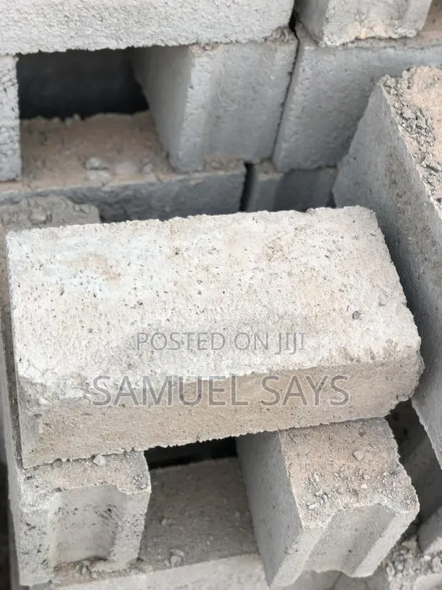 5 Inch Solid Concrete Block · Photo 1