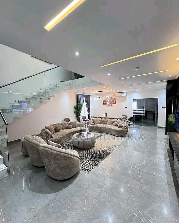 Furnished 4bdrm House in Testimonial Building, School Junction · Photo 6