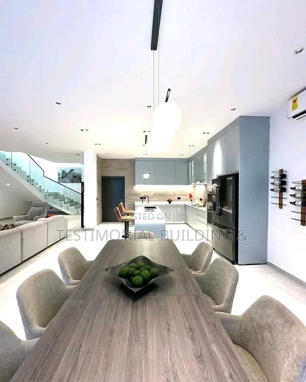 Furnished 4bdrm House in Testimonial Building, East Legon for sale · Photo 5
